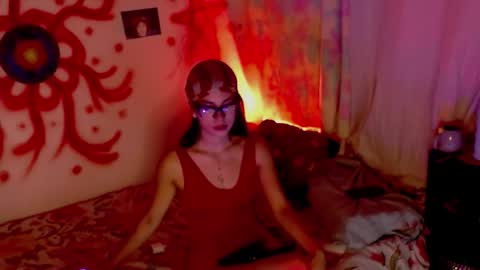 Snapshot of anniie_walker chatting on October 14, 12:00 am Annie Walker online show from October 14, 12:00 am