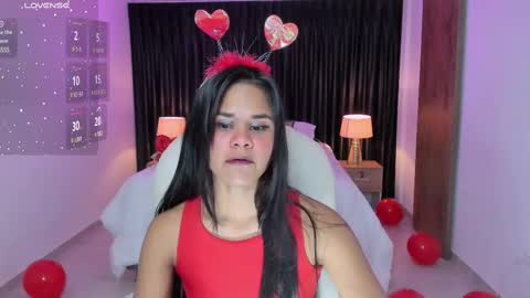 Anniiee online show from February 14, 11:10 am