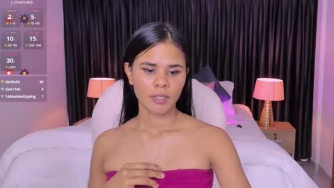 Anniiee online show from March 5, 5:50 pm