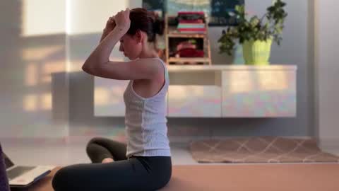 Snapshot of anntics_ chatting on September 14, 2:54 am N antics online show from September 14, 2:54 am