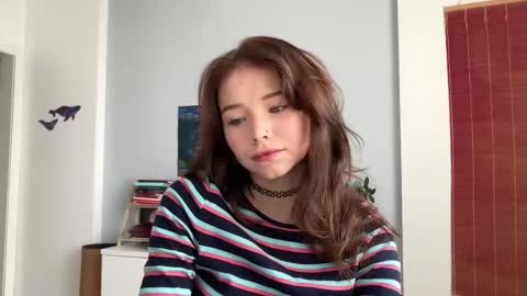 Snapshot of anntics_ chatting on October 5, 8:01 am N antics online show from October 5, 8:01 am