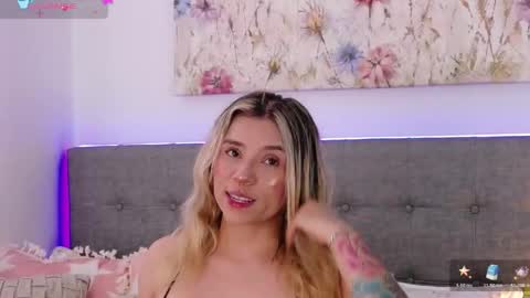 Antonella Lee online show from May 23, 5:50 pm