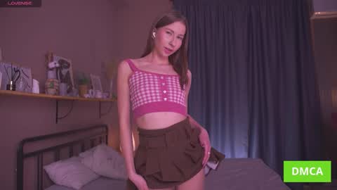 Annuetta online show from November 14, 3:00 pm