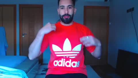 Snapshot of annuler_9 chatting on January 19, 10:17 am adrenalinE online show from January 19, 10:17 am