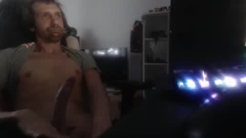 LoyalDog online show from January 16, 1:04 pm