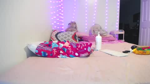 Snapshot of anny_bunny1 chatting on March 4, 12:50 am INDEPENDENT MODEL next srteam 240624 online show from March 4, 12:50 am