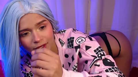 Snapshot of anny_jhoson chatting on December 12, 3:32 am ANNY online show from December 12, 3:32 am