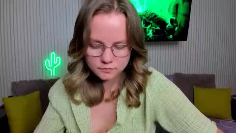 anny_love_you online show from November 10, 6:40 pm