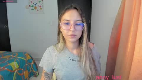 Issabela online show from December 6, 4:38 pm