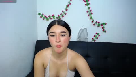 Anny online show from April 11, 4:33 pm