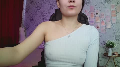 Annie online show from December 18, 8:09 am