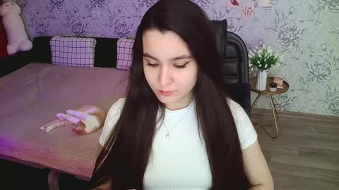 Annie online show from December 29, 6:45 am