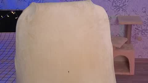 Annie online show from February 20, 6:26 am