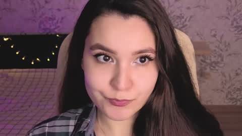 Annie online show from May 31, 11:28 pm