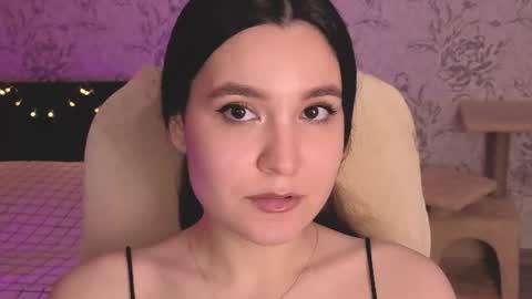 Annie online show from June 16, 3:20 am