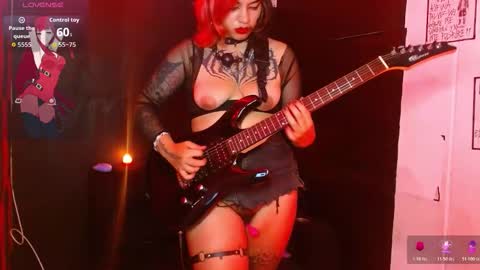 Annie online show from December 17, 1:22 am