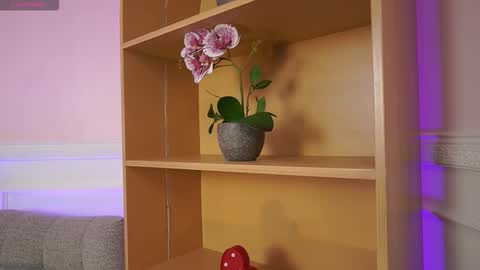 Snapshot of annybuny chatting on November 7, 11:54 am Ana online show from November 7, 11:54 am