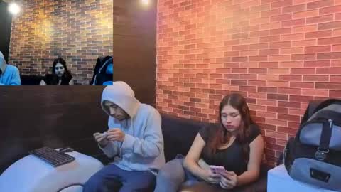 Snapshot of annyeli_bigtits chatting on December 3, 11:30 am annyeli_bigtits online show from December 3, 11:30 am