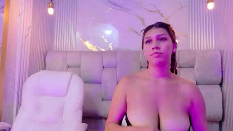 annyeli_bigtits online show from March 7, 5:15 am