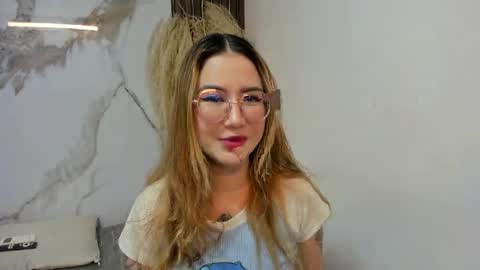 Anny online show from May 11, 8:50 pm