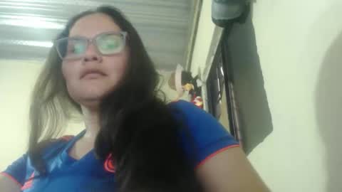 annylatimida online show from May 2, 7:08 pm