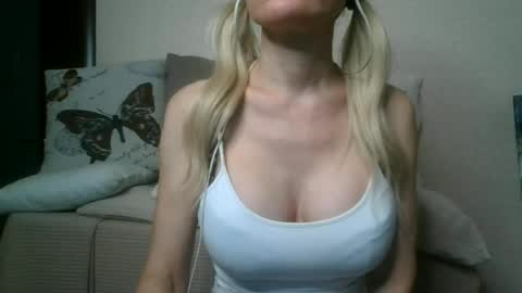 Snapshot of annypat chatting on June 20, 1:41 am annypat online show from June 20, 1:41 am