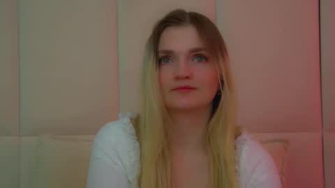 annyraii online show from March 12, 6:19 am