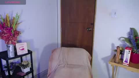 AnnySheby online show from July 25, 2:53 am