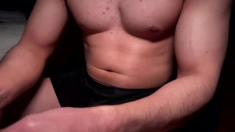 Snapshot of anonboytoy1 chatting on January 31, 8:01 am anonboytoy1 online show from January 31, 8:01 am