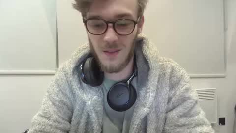 Snapshot of anonymousstoner58 chatting on February 28, 4:10 am anonymousstoner58 online show from February 28, 4:10 am