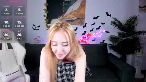 Snapshot of anorababy chatting on November 5, 12:27 pm Anora online show from November 5, 12:27 pm