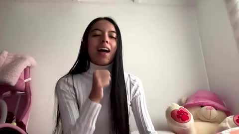 Snapshot of anotella_aa chatting on January 9, 7:37 pm anotella_aa online show from January 9, 7:37 pm