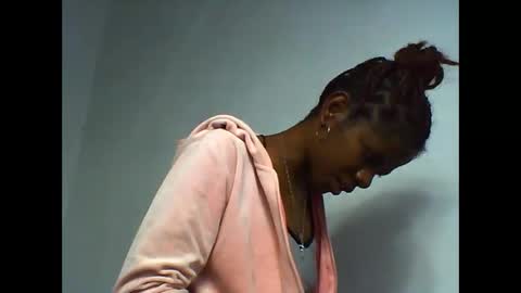 anselmee online show from March 8, 6:39 am