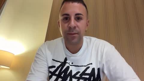 Snapshot of ansonm954862 chatting on November 2, 6:10 pm Anson online show from November 2, 6:10 pm