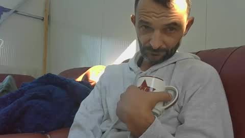 Snapshot of ansreramso chatting on December 8, 1:25 pm Lower chakra online show from December 8, 1:25 pm