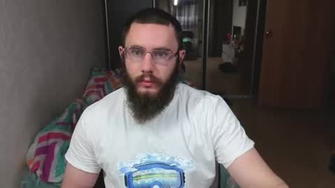 Ant online show from June 14, 10:45 pm