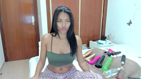 Snapshot of anthonela_hotsex chatting on November 22, 10:36 am anthonela_hotsex online show from November 22, 10:36 am