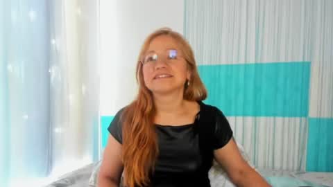 Snapshot of anthonela_mature_ chatting on June 30, 4:52 pm anthonela_mature_ online show from June 30, 4:52 pm