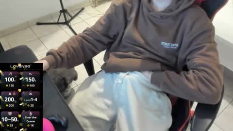 Snapshot of anthonyloveseks chatting on November 14, 7:45 pm Anthony online show from November 14, 7:45 pm