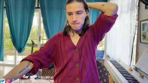 Antinoo Gnothi online show from December 4, 3:21 pm