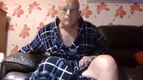 antmatt2025 online show from July 25, 5:27 am