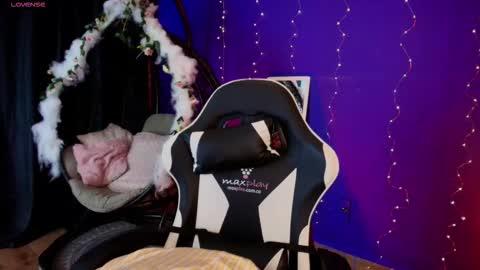 Antonella online show from December 17, 3:45 am