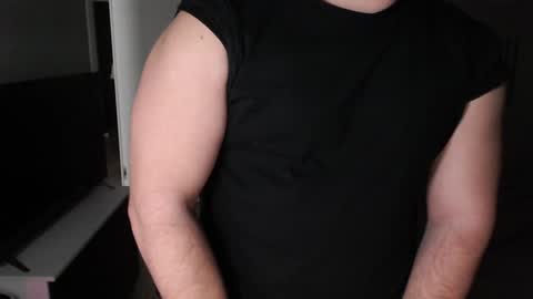 Snapshot of anton_smotri chatting on February 8, 11:55 am anton_smotri online show from February 8, 11:55 am