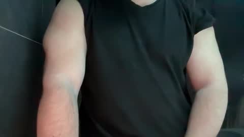 Snapshot of anton_smotri chatting on March 17, 11:24 am anton_smotri online show from March 17, 11:24 am