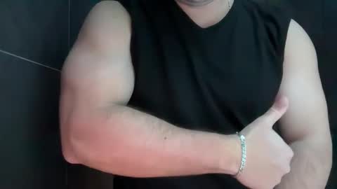 Snapshot of anton_smotri chatting on April 5, 10:56 am anton_smotri online show from April 5, 10:56 am