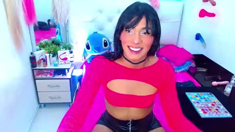 antonela_xx3 online show from January 16, 9:19 pm
