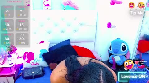 antonela_xx3 online show from March 11, 1:37 am