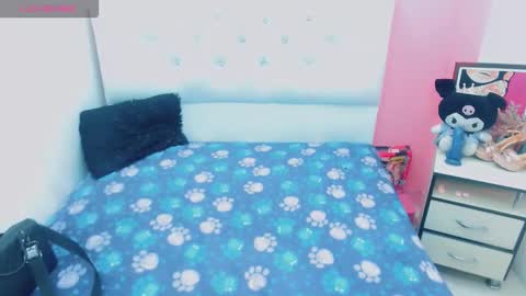 antonela_xx3 online show from March 4, 10:27 pm