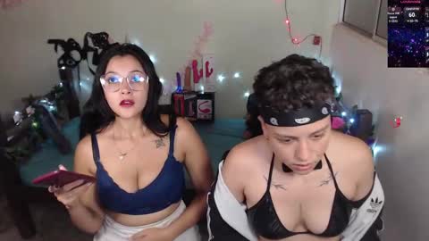 Snapshot of antonella_cruz02 chatting on February 16, 10:32 pm anto ford02 online show from February 16, 10:32 pm