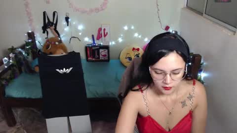 Snapshot of antonella_cruz02 chatting on February 22, 2:39 am anto ford02 online show from February 22, 2:39 am